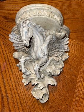 Flying Pegasus Wall Bracket in Antique White